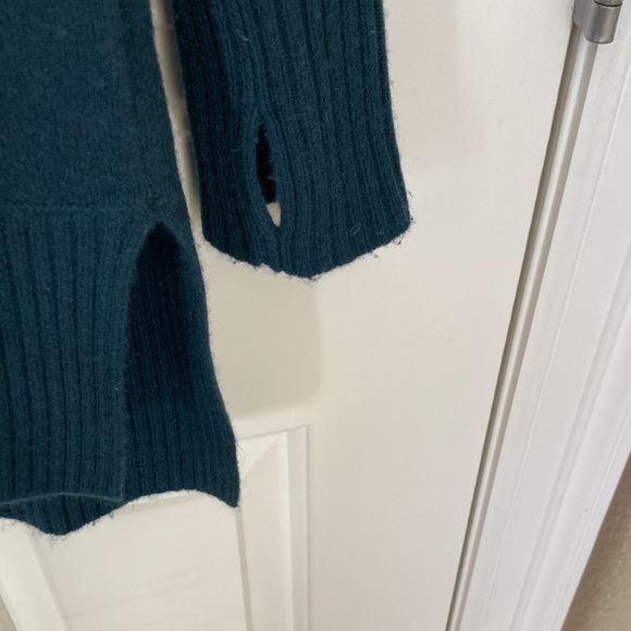 Deep emerald 2-ply cashmere mock turtleneck sweater. Size XS - Picture 3 of 3